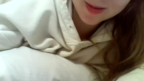 Snapshot of layannalea chatting on 12-10-24, 05:39 layannalea online show from 12-10-24, 05:39