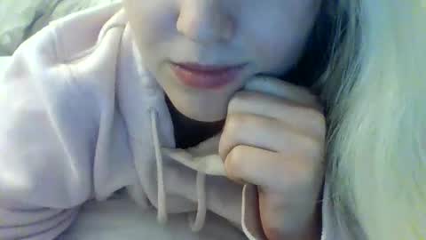 Snapshot of layannalea chatting on 12-13-24, 02:21 layannalea online show from 12-13-24, 02:21
