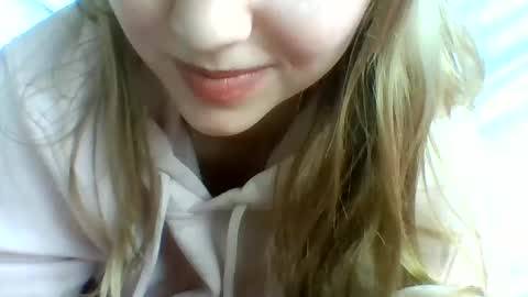 Snapshot of layannalea chatting on 01-31-25, 11:35 layannalea online show from 01-31-25, 11:35