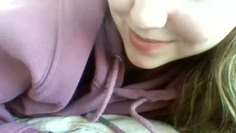 Snapshot of layannalea chatting on 02-13-25, 12:46 layannalea online show from 02-13-25, 12:46