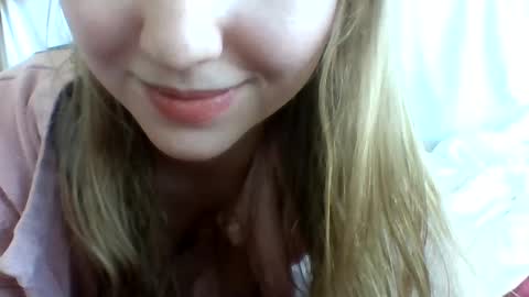 Snapshot of layannalea chatting on 02-14-25, 07:54 layannalea online show from 02-14-25, 07:54