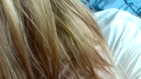 Snapshot of layannalea chatting on 03-10-25, 08:23 layannalea online show from 03-10-25, 08:23