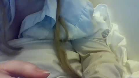 Snapshot of layannalea chatting on 10-20-25, 10:05 layannalea online show from 10-20-25, 10:05