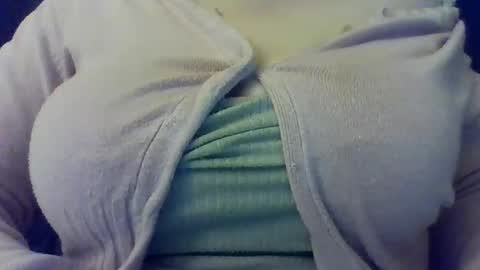 Snapshot of layannalea chatting on 11-06-25, 06:14 layannalea online show from 11-06-25, 06:14