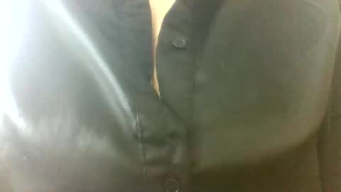 Snapshot of layannalea chatting on 03-22-26, 12:03 layannalea online show from 03-22-26, 12:03