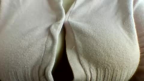 Snapshot of layannalea chatting on 03-22-26, 11:08 layannalea online show from 03-22-26, 11:08