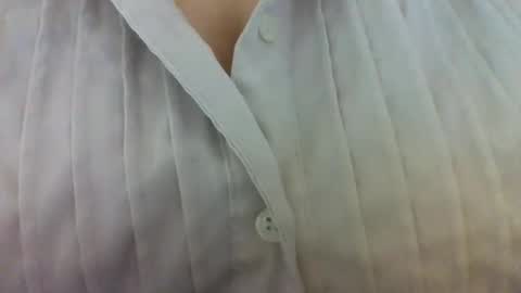 Snapshot of layannalea chatting on 03-25-26, 11:11 layannalea online show from 03-25-26, 11:11