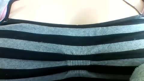layannalea online show from 05-10-26, 08:14