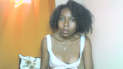 layannek online show from 09-29-25, 06:18