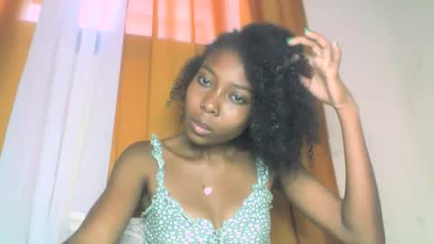 layannek online show from 10-13-25, 02:55