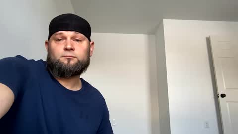 Snapshot of layinlow42 chatting on 01-28-25, 05:35 layinlow42 online show from 01-28-25, 05:35