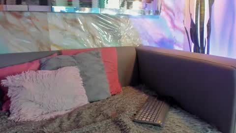 Layla online show from 03-12-25, 12:31