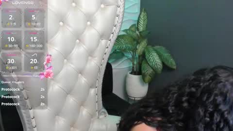 Layla online show from 09-09-25, 01:16