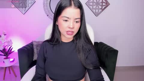 Snapshot of layla_breezee_ chatting on 09-11-25, 11:43 Layla Breezee online show from 09-11-25, 11:43