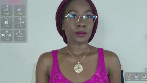 layla online show from 03-03-26, 12:11