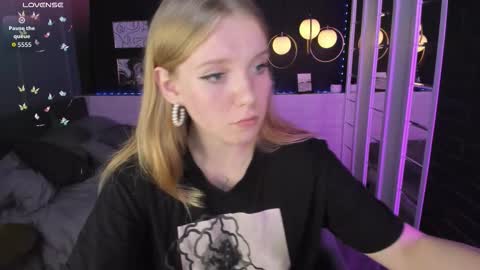 layla_glam online show from 09-20-25, 01:34