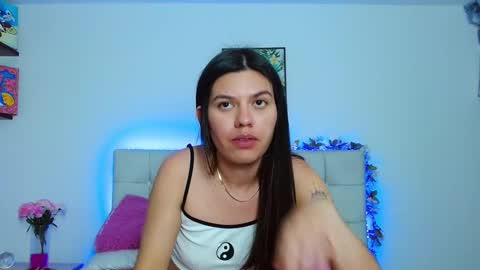 Snapshot of layla_roma chatting on 01-13-25, 05:55 Lia and Rachel online show from 01-13-25, 05:55