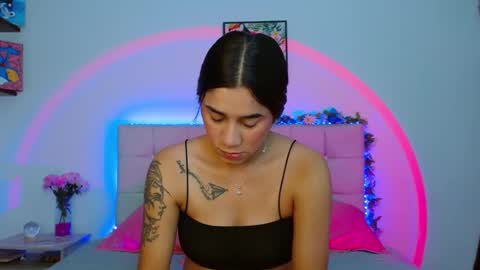 Snapshot of layla_roma chatting on 03-10-25, 02:06 Lia and Rachel online show from 03-10-25, 02:06