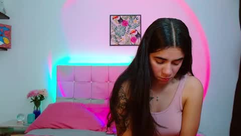 Snapshot of layla_roma chatting on 09-11-25, 02:33 Lia and Rachel online show from 09-11-25, 02:33