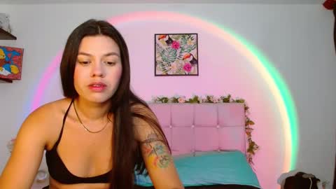 Snapshot of layla_roma chatting on 10-05-25, 02:10 Lia and Rachel online show from 10-05-25, 02:10