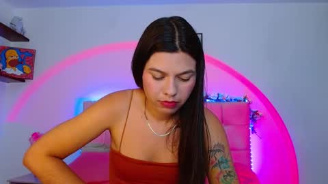 Snapshot of layla_roma chatting on 10-11-25, 02:00 Lia and Rachel online show from 10-11-25, 02:00