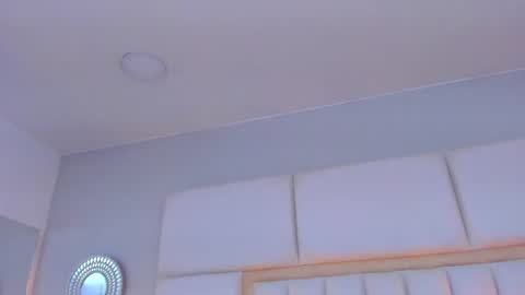 Snapshot of laylaadoll_ chatting on 06-13-26, 07:01 Lau online show from 06-13-26, 07:01