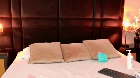 Snapshot of laylaadoll_ chatting on 06-26-26, 06:12 Lau online show from 06-26-26, 06:12