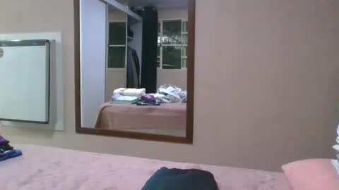 Snapshot of laylabrasil chatting on 01-30-25, 10:41 kelly online show from 01-30-25, 10:41