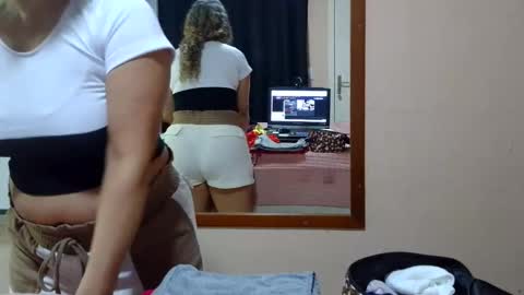 Snapshot of laylabrasil chatting on 01-31-25, 11:24 kelly online show from 01-31-25, 11:24