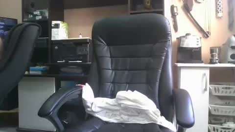 Snapshot of laylabrasil chatting on 02-04-25, 04:18 kelly online show from 02-04-25, 04:18