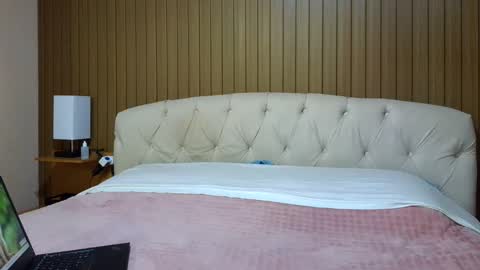 Snapshot of laylabrasil chatting on 02-18-25, 01:21 kelly online show from 02-18-25, 01:21