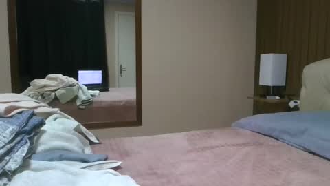 Snapshot of laylabrasil chatting on 03-04-25, 11:32 kelly online show from 03-04-25, 11:32