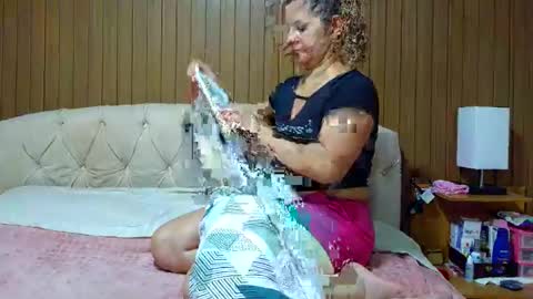 Snapshot of laylabrasil chatting on 03-12-25, 12:31 kelly online show from 03-12-25, 12:31