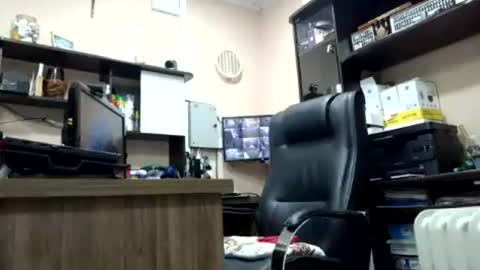 kelly online show from 06-30-26, 08:32