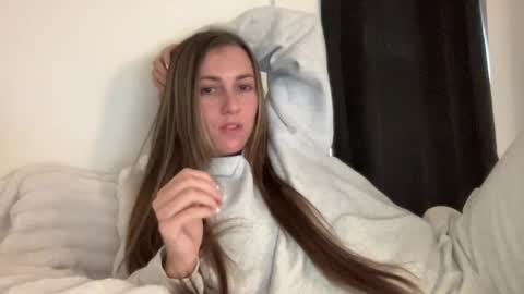 Snapshot of laylahlaylah1 chatting on 10-24-25, 07:32 laylahlaylah1 online show from 10-24-25, 07:32