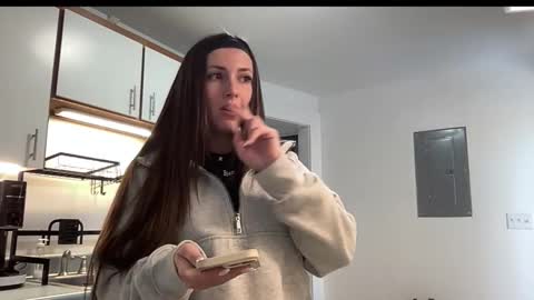 Snapshot of laylahlaylah1 chatting on 11-29-25, 02:31 laylahlaylah1 online show from 11-29-25, 02:31