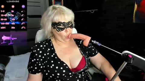 laylalaylamilf online show from 09-12-25, 08:03