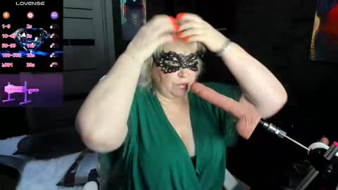 laylalaylamilf online show from 01-15-26, 07:24