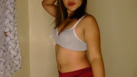 Snapshot of laylanimfa chatting on 06-23-26, 12:52 Nimfa online show from 06-23-26, 12:52
