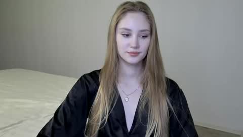 LaylaPretty001 online show from 01-14-25, 05:30