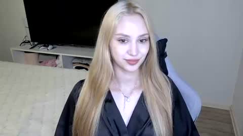LaylaPretty001 online show from 06-26-26, 04:39