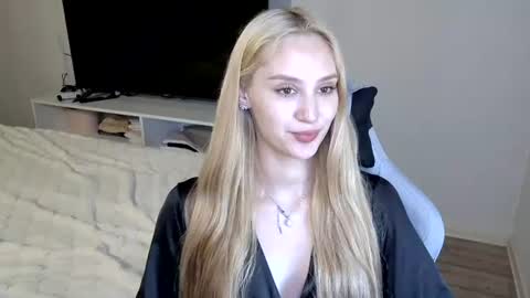 LaylaPretty001 online show from 07-07-26, 06:58