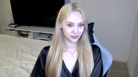 LaylaPretty001 online show from 07-10-26, 04:39