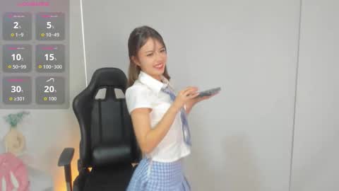 LAYLA online show from 11-13-25, 09:58