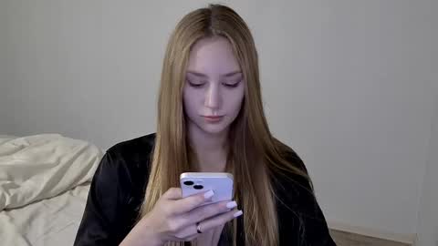 Snapshot of laylla001 chatting on 12-20-24, 10:38 Laylla001 online show from 12-20-24, 10:38