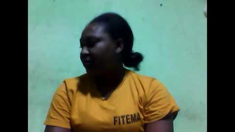 Snapshot of layllah01150120 chatting on 05-20-26, 11:38 layllah01150120 online show from 05-20-26, 11:38
