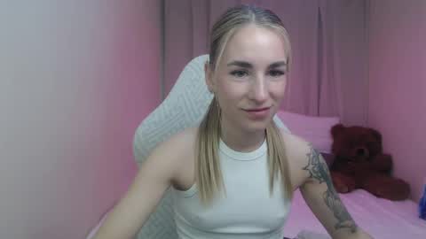 Snapshot of laymablast chatting on 04-30-26, 06:20 laymablast online show from 04-30-26, 06:20