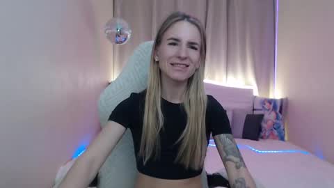 Snapshot of laymablast chatting on 05-30-26, 06:43 laymablast online show from 05-30-26, 06:43
