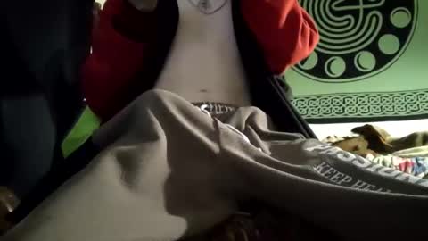 Snapshot of laymetorest420 chatting on 02-10-25, 09:36 Stitch online show from 02-10-25, 09:36