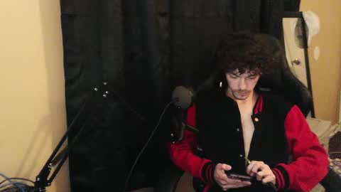 Snapshot of laymetorest420 chatting on 12-16-25, 05:34 Stitch online show from 12-16-25, 05:34